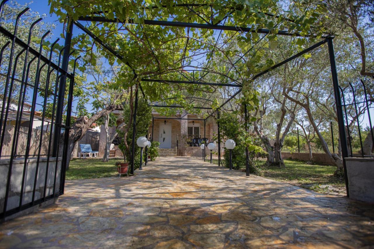 Villa Vergia Sozopoli Bagian luar foto